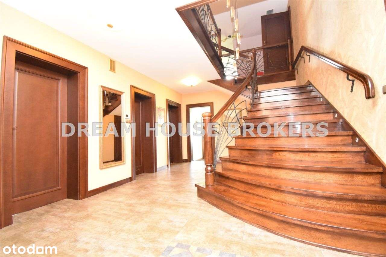 Dom-rezydencja na sprzedaż w Krościenku Wyżnym-17