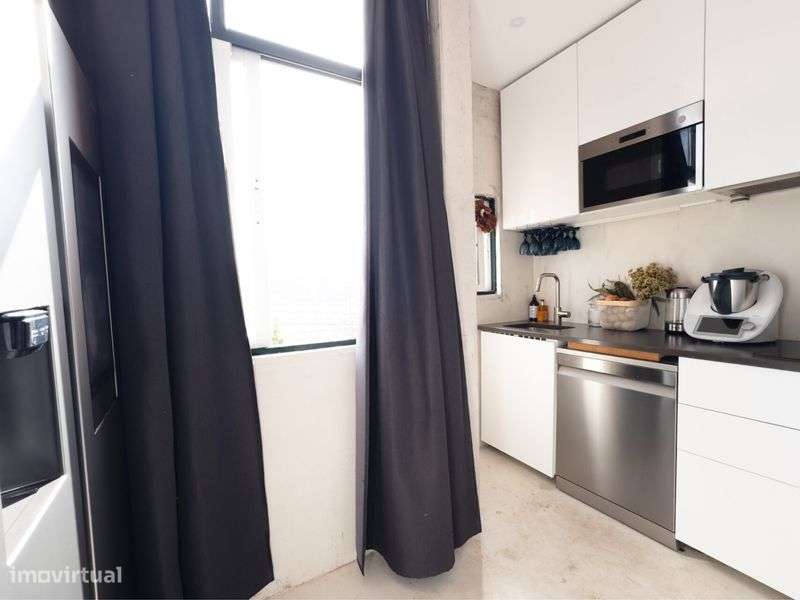 Alugo T1 com terraço em Campolide - Grande imagem: 3/12