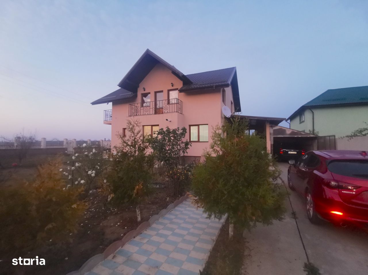 Vila 5 camere regie proprie cu gradinagaraj in Bacu (Joita)