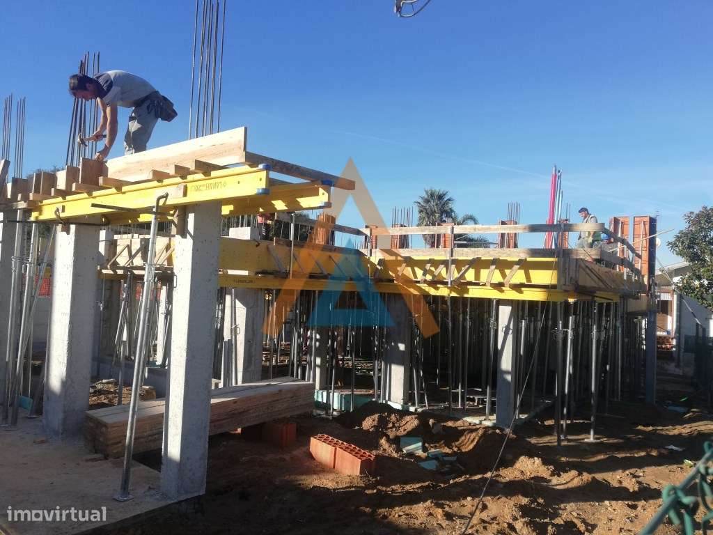 'OPORTUNIDADE ÚNICA: Adquira a Sua Nova Moradia T3 em Paços de Bran... - Grande imagem: 4/12