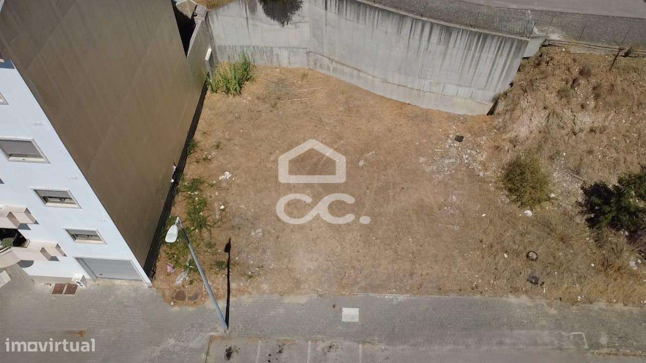 Terreno para Construção de Edifício Habitacional em Vila Nova da Barqu-7