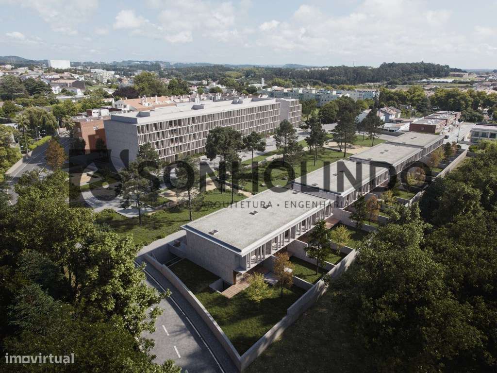 Moradia T3 nova, próximo à praia de Miramar, a apenas 2 km. - Grande imagem: 2/10