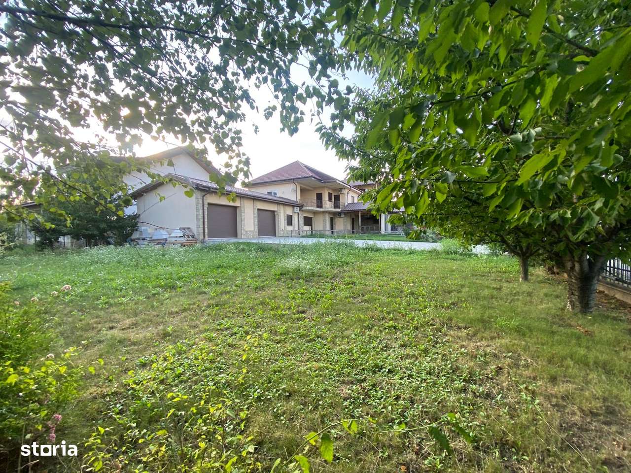 Casa 5 camere Valea Ursului Miroslava, crama, garaj , 1030 mp teren - Imagine principală: 1/12