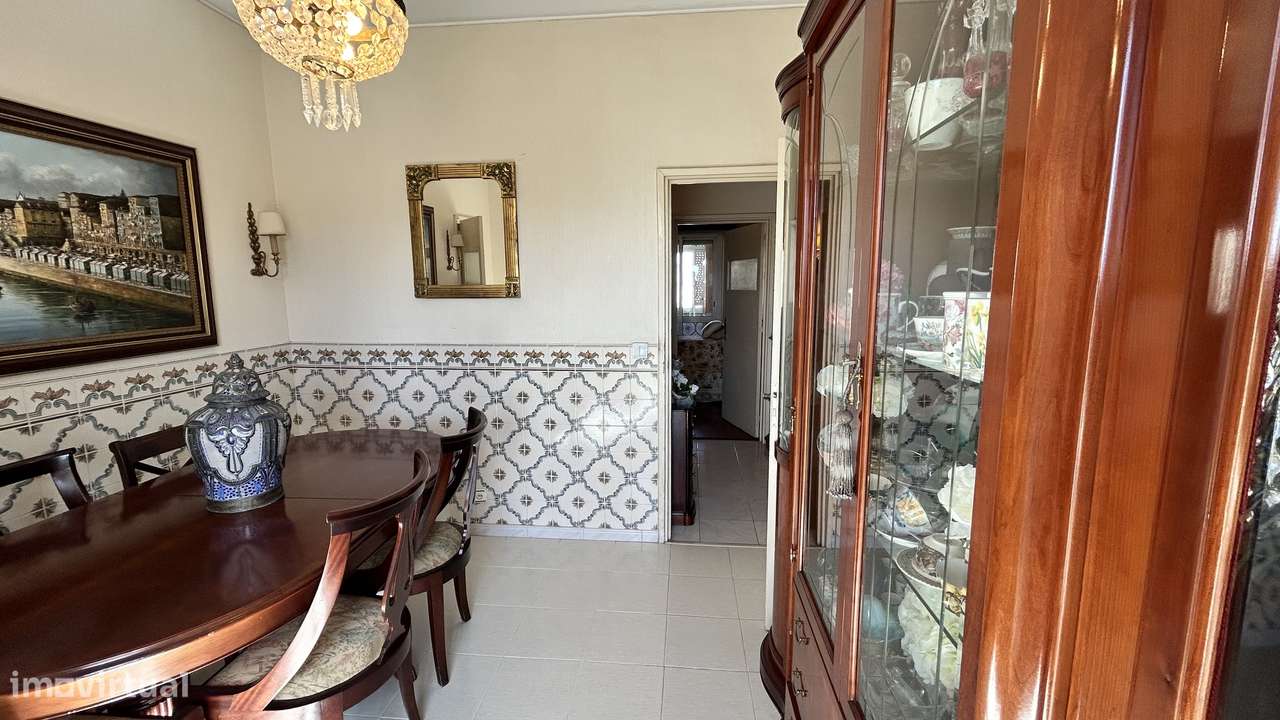 Apartamento T4 nos Olivais-15