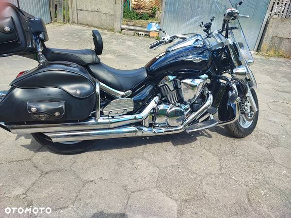 Suzuki Intruder - 6