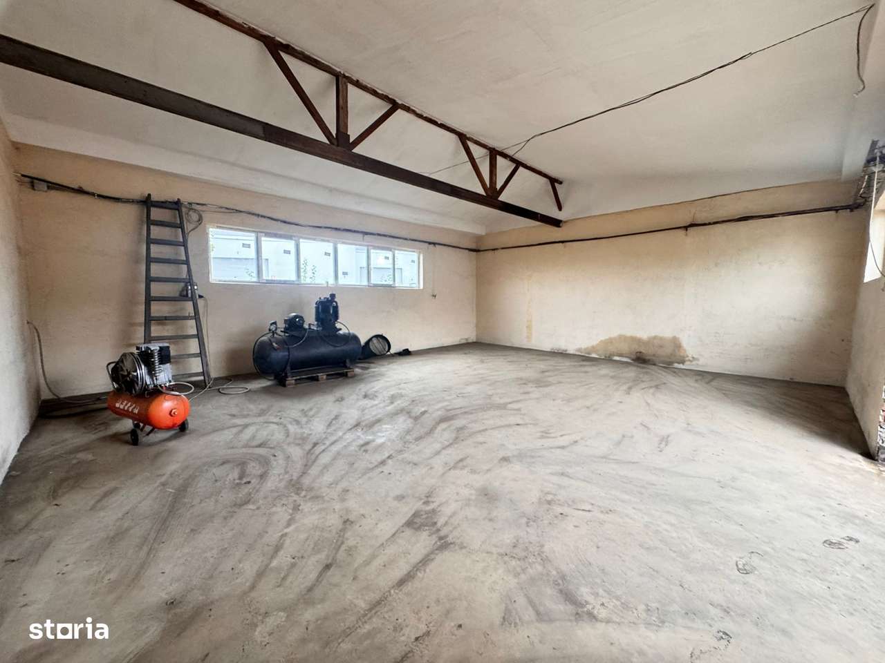 Spatiu Comercial, 1 400 m², -9