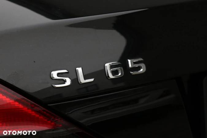 Mercedes-Benz SL 65 AMG - 12