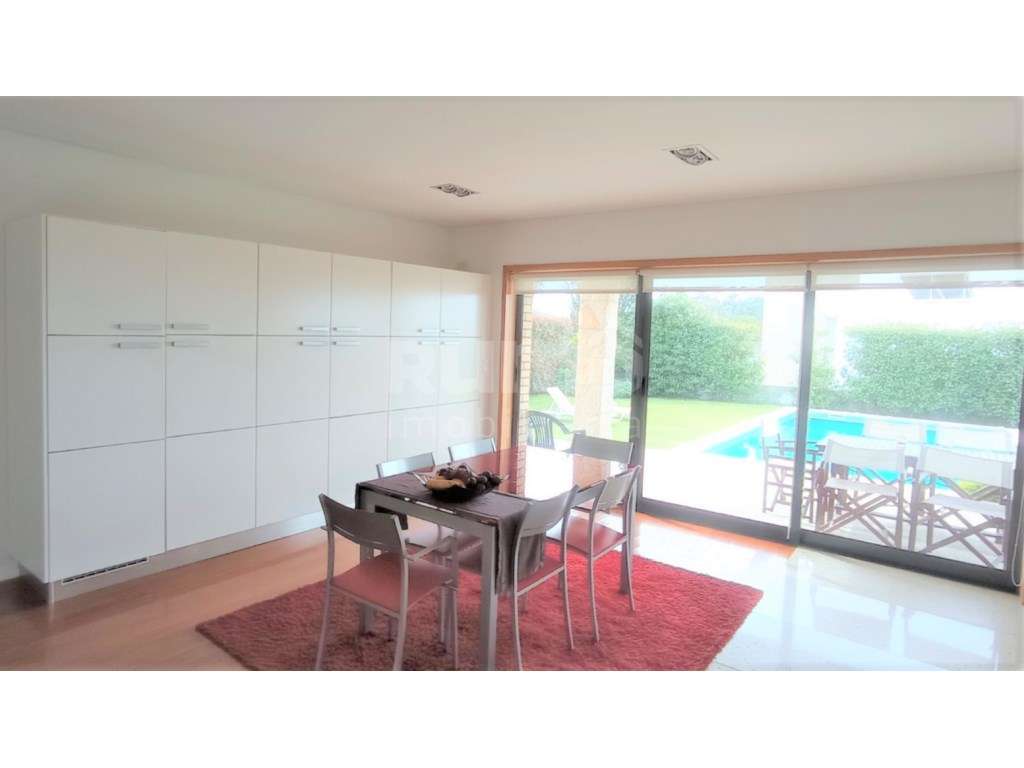 Moradia Isolada V4 com Piscina - Grande imagem: 4/18