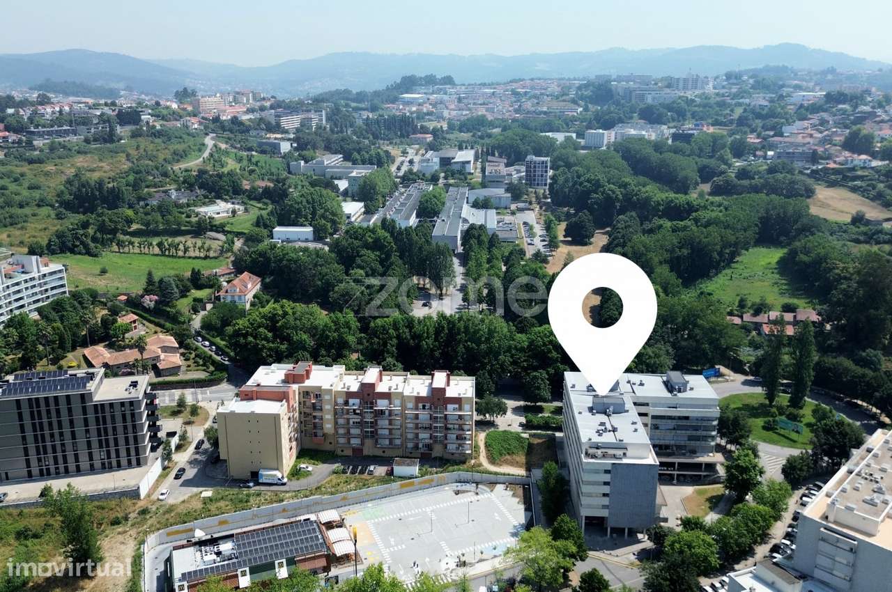 Lugar garagem 30 p/ arrendamento em Azurém, junto U. Minho, Guimarã... - Grande imagem: 5/10