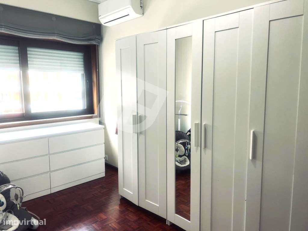 Apartamento T4 c/ Varanda - Av. Lourenço Peixinho-30