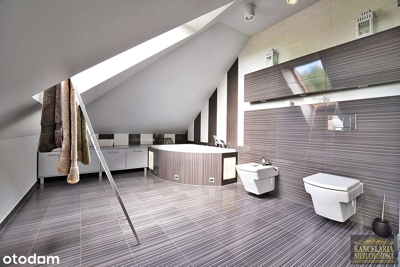 Luksusowa rezydencja z bajecznym ogrodem!-12