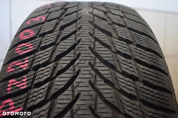 R18 215/50 Nokian WR Snowproof P pojedyncza - 1