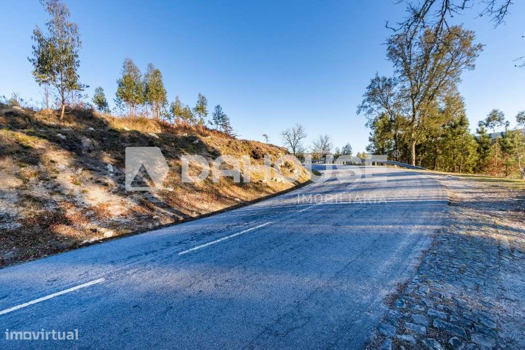 Terreno Junto a Barragem do Ermal - Grande imagem: 3/13