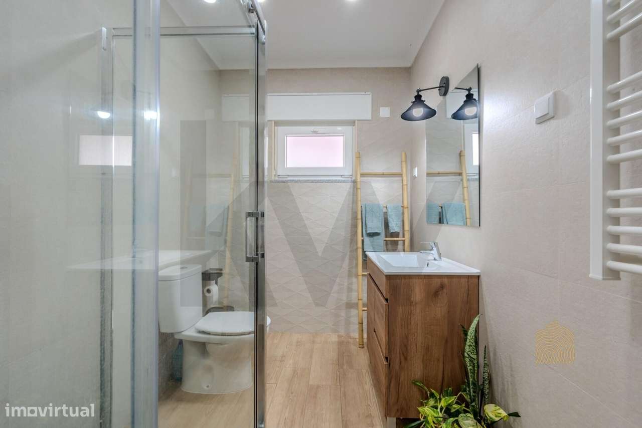 Moradia T4 remodelada com jardim, terraço e garagem | Vendas Novas-22