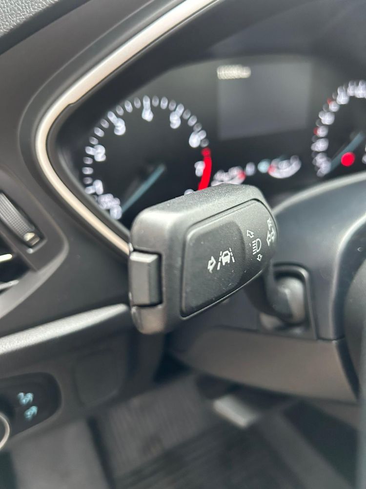 Ford Focus - foto 15