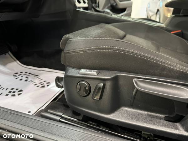 Volkswagen Passat 2.0 TDI (BlueMotion Technology) DSG Comfortline - 23