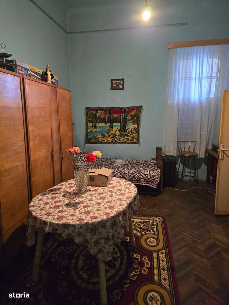 0012 - Apartament ultracentral în asociație, 2 camere, etaj 2-4