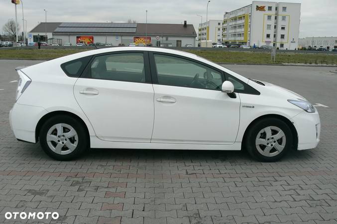 Toyota Prius 1.8 HSD Luna - 7