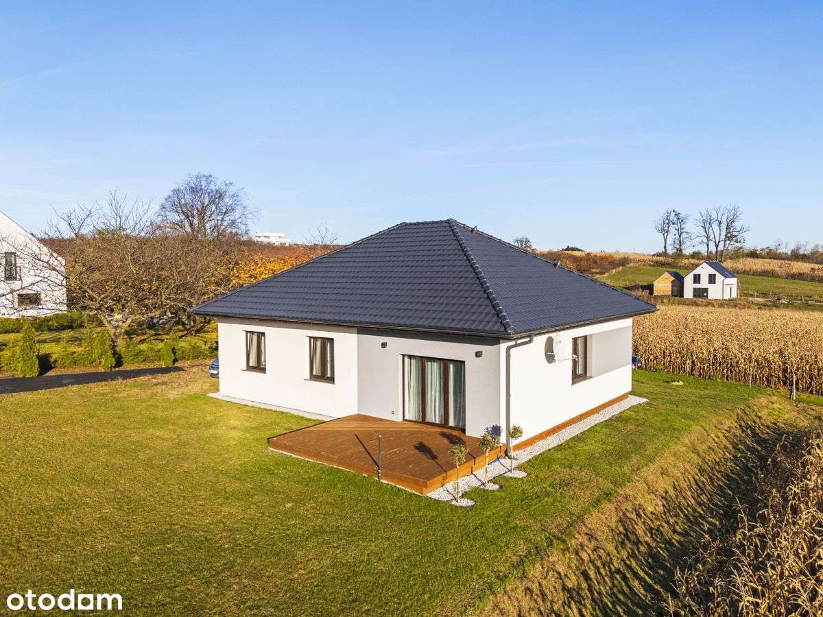 Parterowy dom w Gminie Wisznia Mała-17