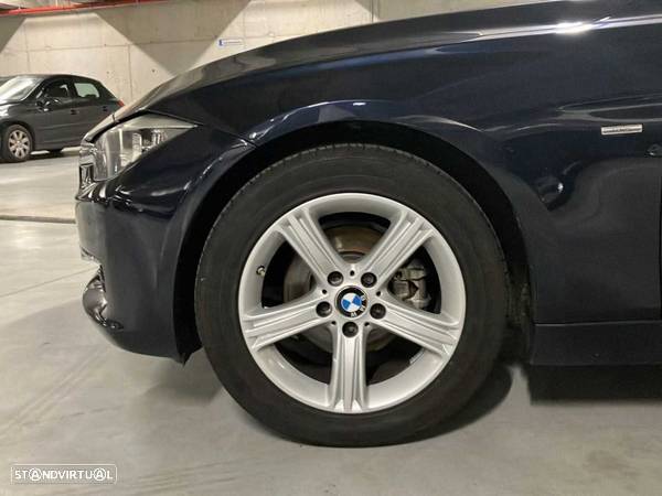 BMW 318 d Touring Line Luxury - 19