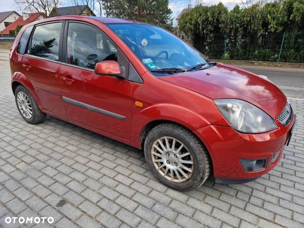 Ford Fiesta 1.6 Trend - 4