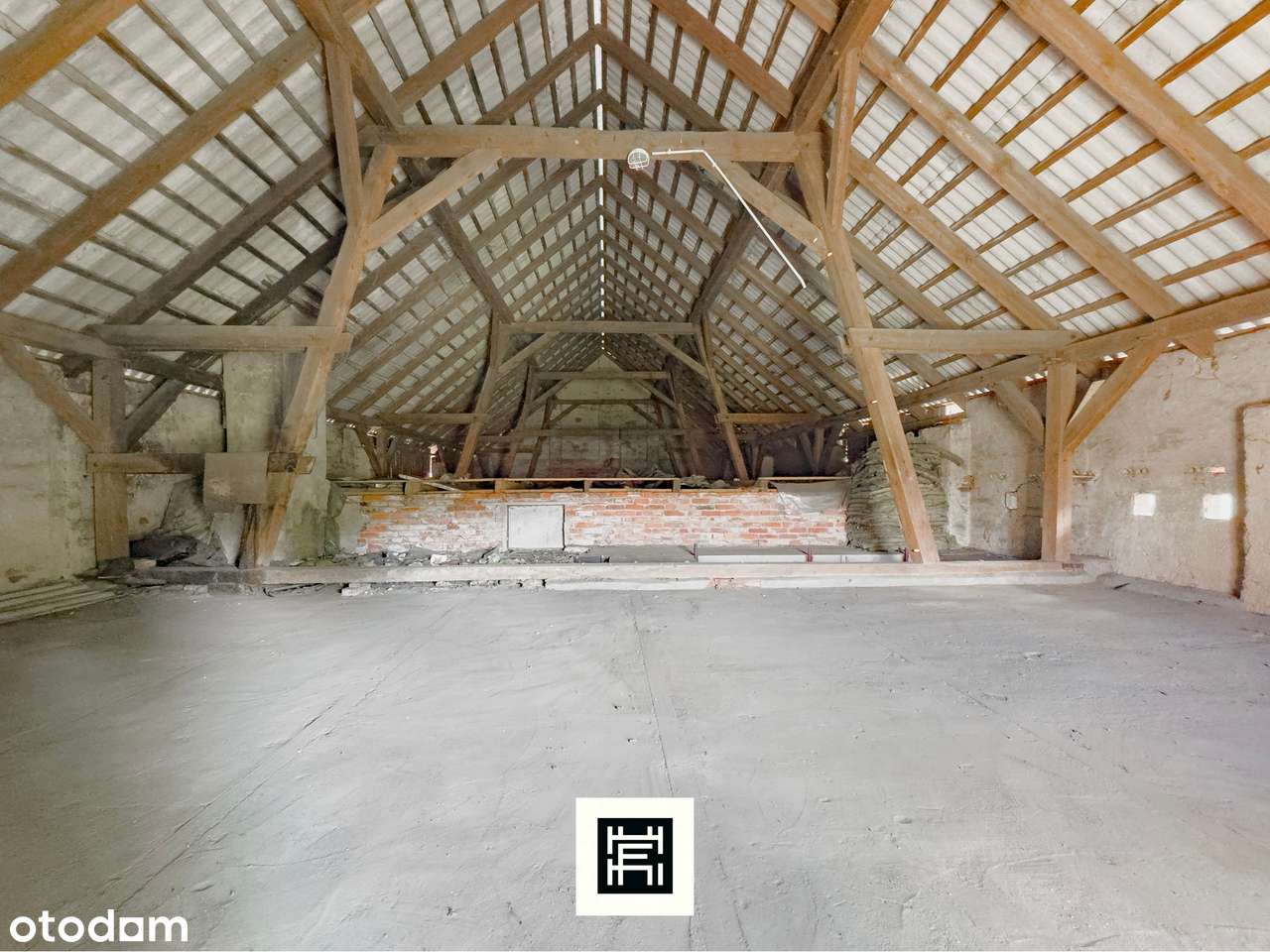 Industrialna stodoła, wielki teren i las–czy to będzie Twoje miejsce?-10