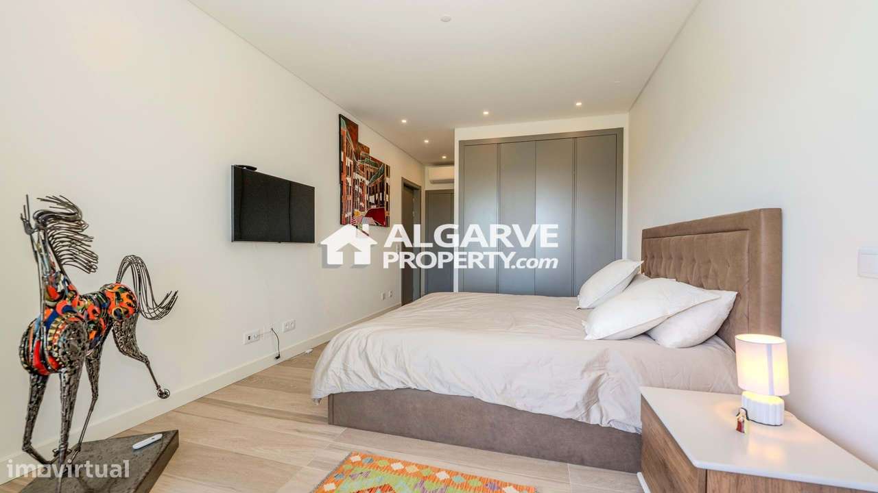 Excelente T2 Moderno com amplo terraço perto da praia em Quarteira, Al - Grande imagem: 4/26