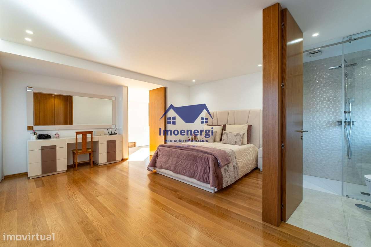 Excelente Moradia T4 de Luxo – 4 Frentes - Argivai-15