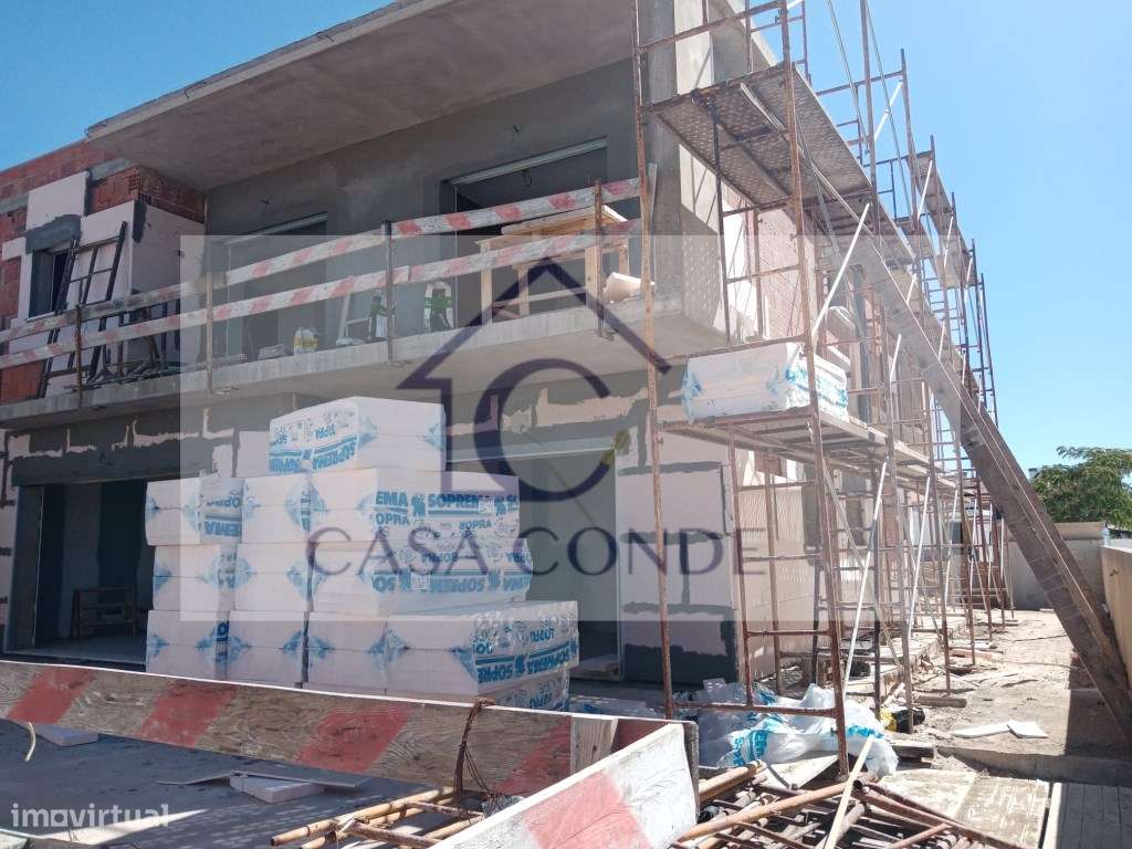 Moradia Isolada T4 Duplex com Piscina | Vendas de Azeitão-22