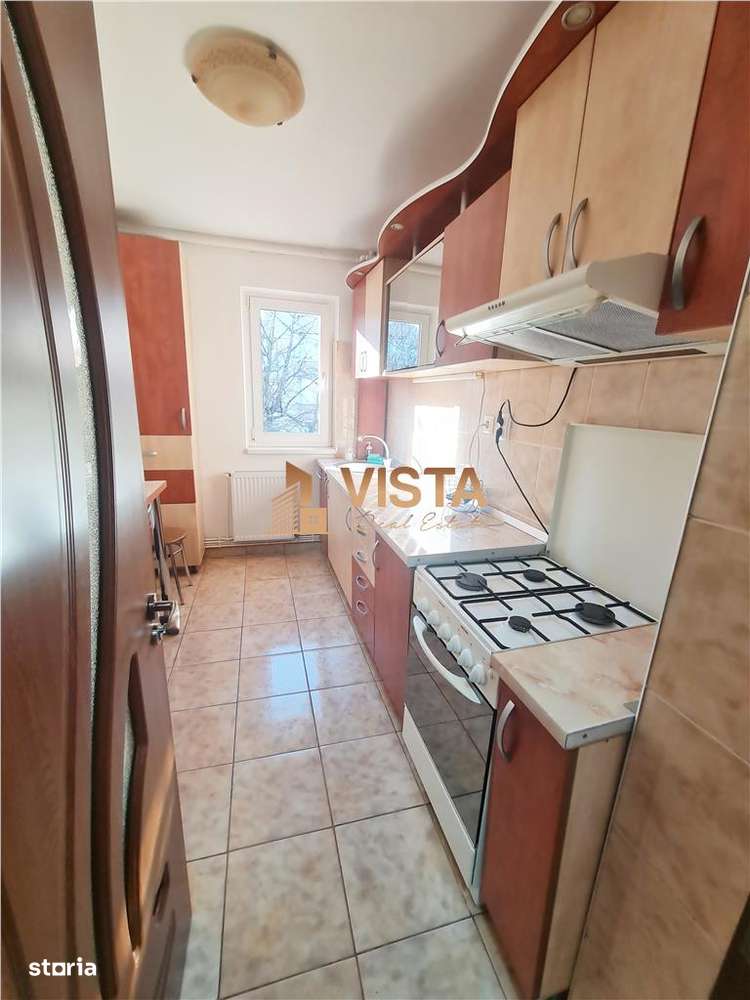 Apartament 3 camere, zona Tractorul - Imagine principală: 4/11