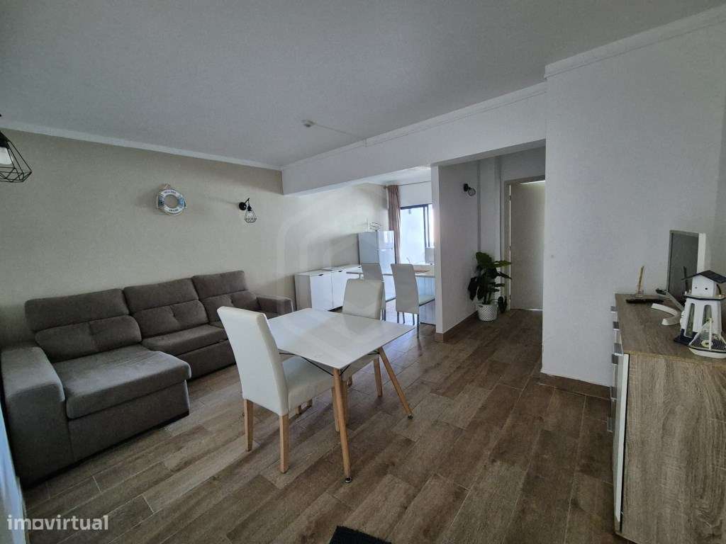 Apartamento T1 remodelado na Praia da Rocha, Portimão-1