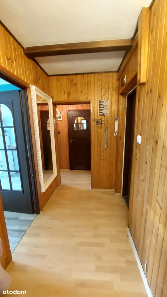 Parter z balkonem, w ogrodzonym bloku - Pełny obrazek: 5/8