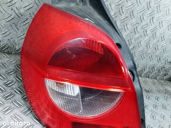 LAMPA TYLNA LEWA RENAULT CLIO III ( 05-13 ) 89035079 HATCHBACK - 1