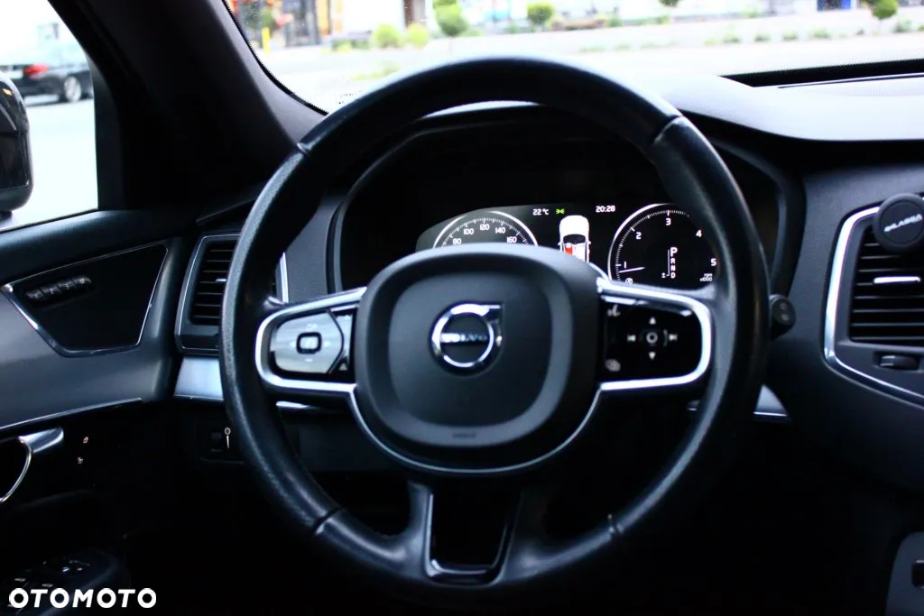 Volvo XC 90 D4 FWD Momentum 7os - 30