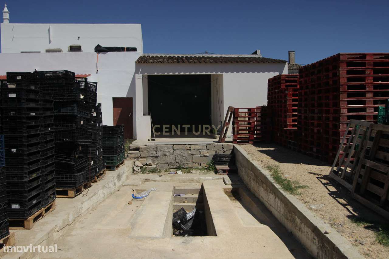 Armazém com 150 m², em excelente estado de conservação, localizado na - Grande imagem: 5/8