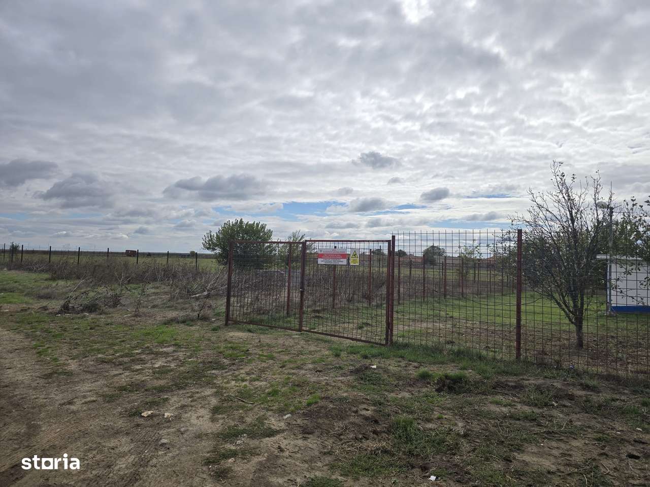 Comuna Amzacea- sat G.Scărișoreanu -Fermă zootehnică ,  teren 5,1ha-12