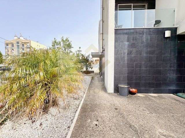 Moradia T4 com espaço exterior em Válega-36