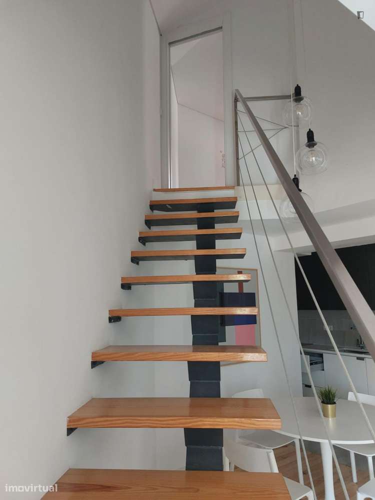 Apartamento com 1 quartos - localizado em Princípe Real Lisbon - Grande imagem: 2/7