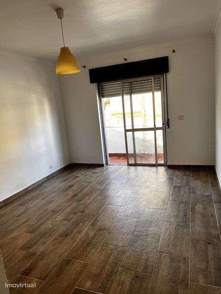 Aluga-se t4 vale milhaços - Grande imagem: 5/12