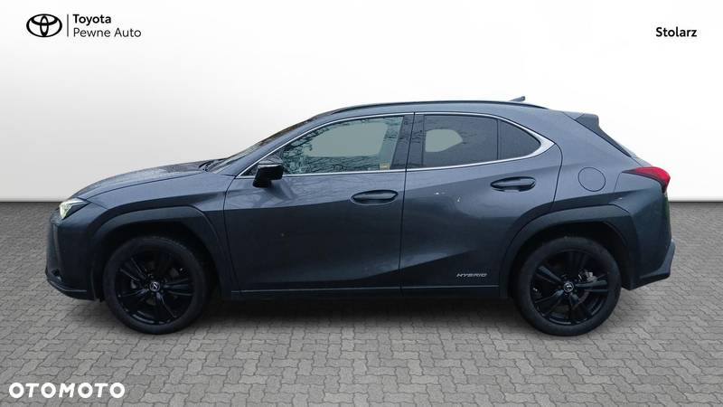 Lexus UX - 4