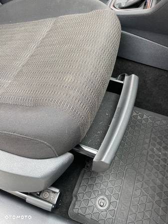 Volkswagen Caddy Maxi 2.0 TDI Comfortline DSG - 23
