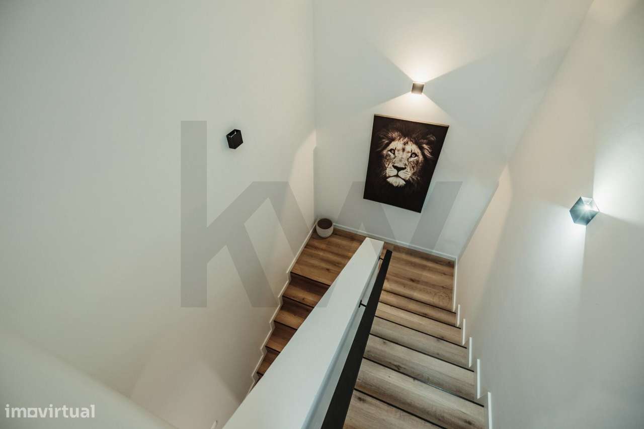 Moradia T2+1 com Garagem - Ponta Delgada-14