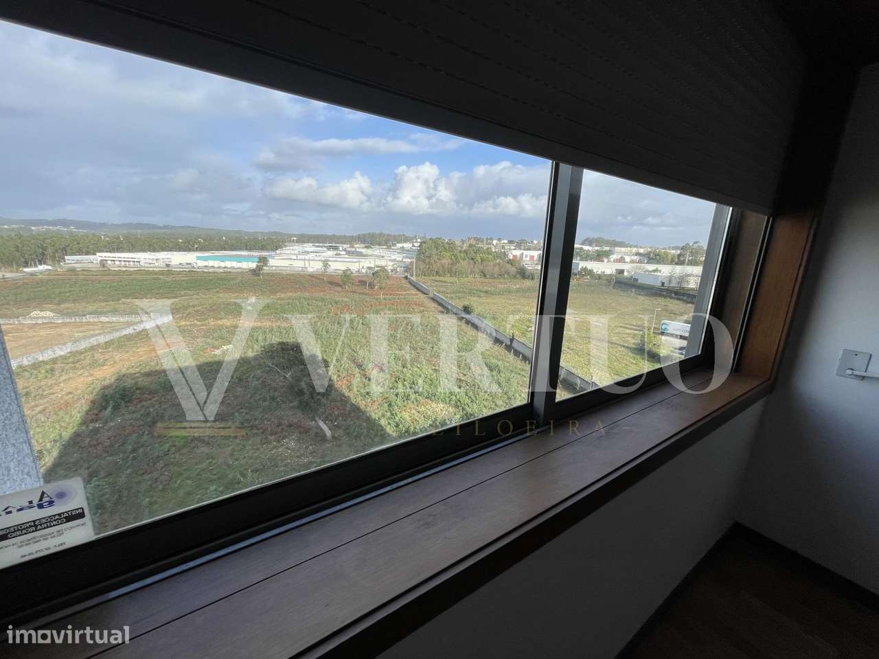 T4 em Moreira da Maia | 159 m² | 2 Garagens | Venda Judicial-41