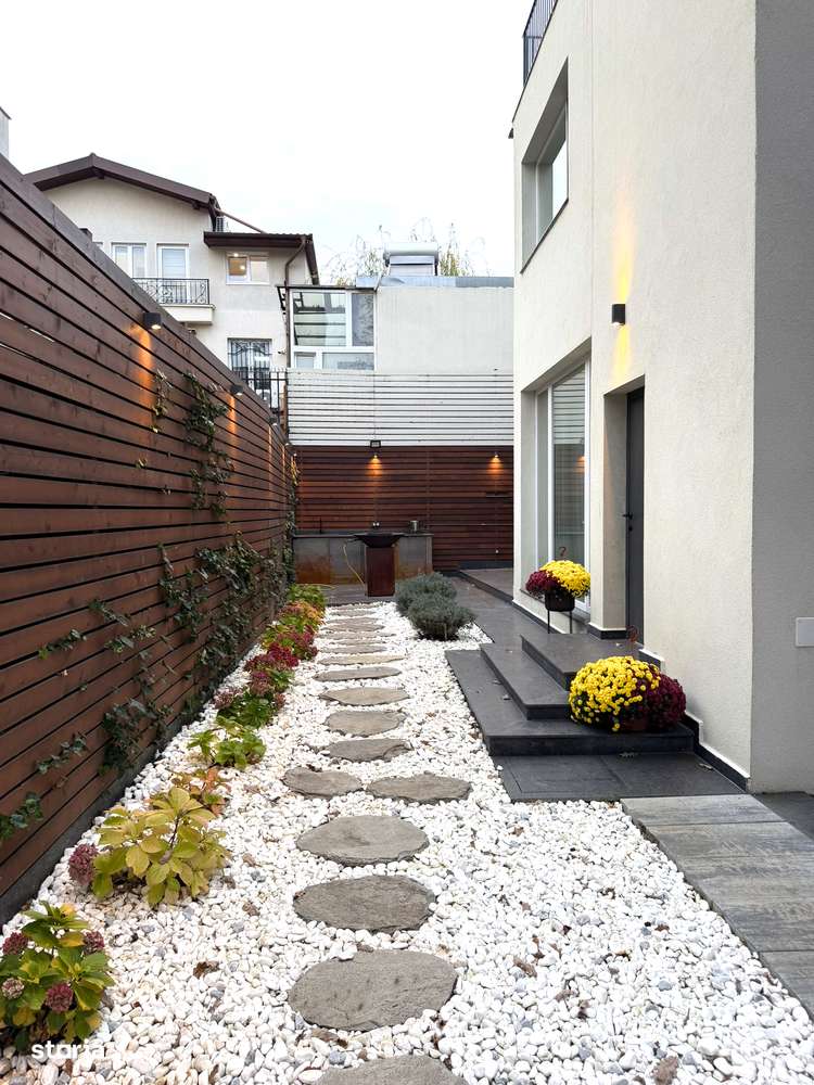 Casa moderna, 2025, cu terase generoase si arhitectura premium-14