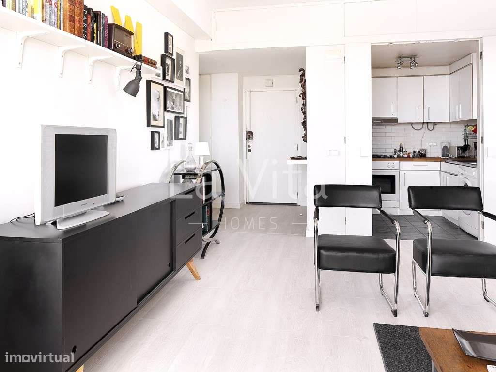 T1+1, totalmente remodelado, com licença de AL,. Bairro do Rosário,...-7