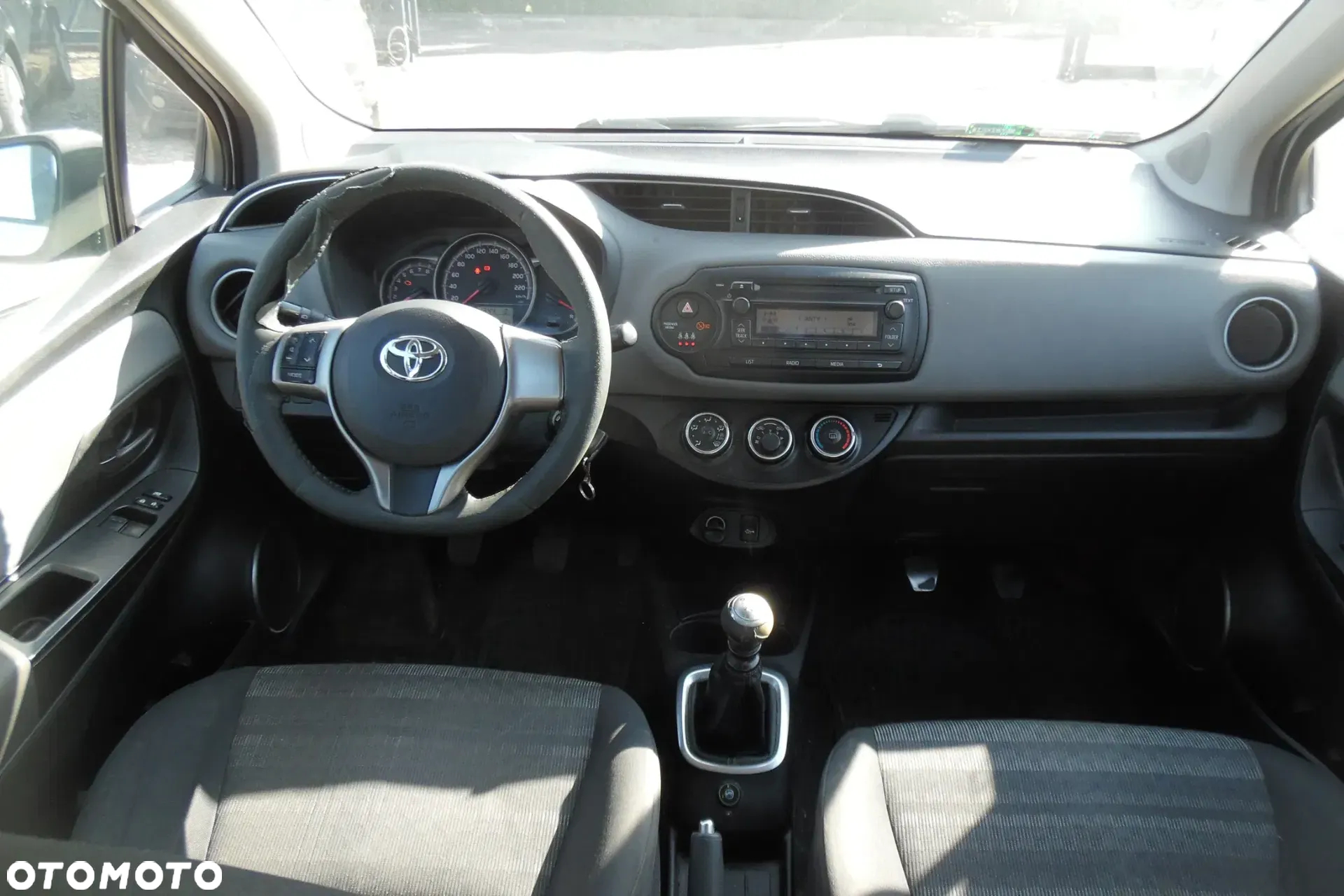 Toyota Yaris - 6