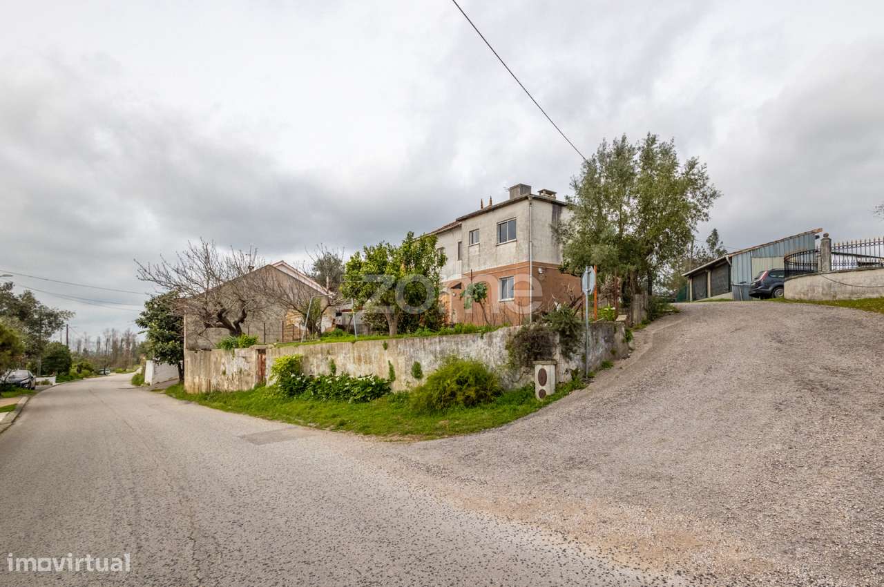 Moradia T3+1, Colmeias, Leiria - Grande imagem: 3/23