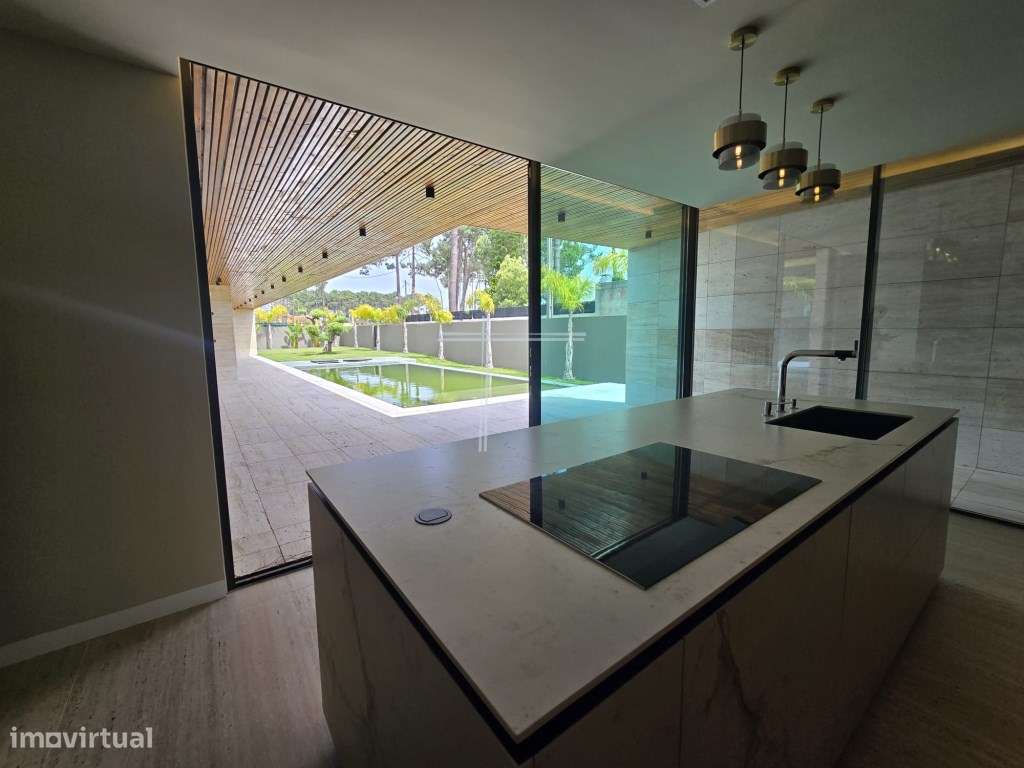 Moradia isolada T5, arquitetura contemporânea com piscina - Verdizela-23