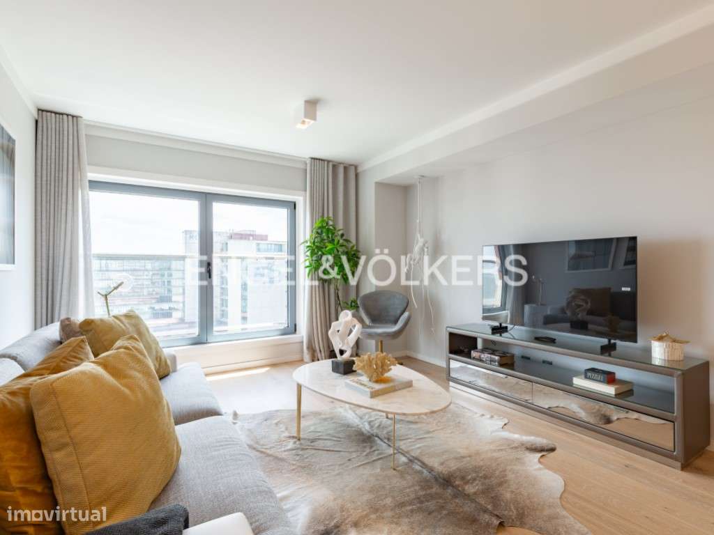 T1 no 16º Piso com Vista Única sobre o Tejo - Grande imagem: 2/26