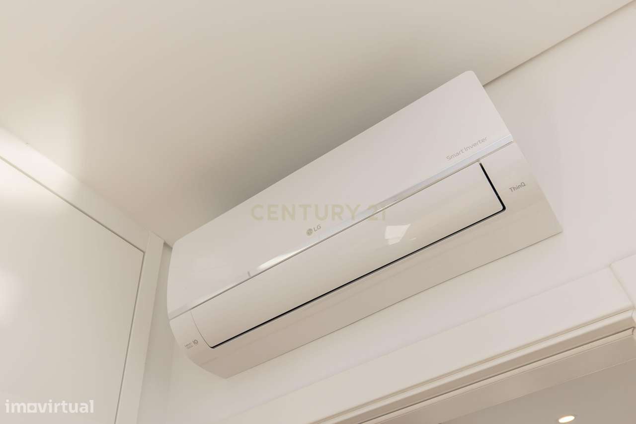 Moradia Nova T4 com piscina e garagem - Sobreda - Charneca de Caparica-20